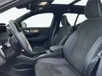 Volvo XC40 Recharge - Miniatura 10