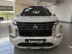 Mitsubishi Outlander Plug-in Hybrid - Miniatura 2