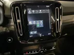 Volvo XC40 Recharge Plug-in Hybrid - Miniatura 10