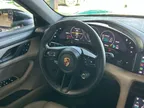 Porsche Taycan - Miniatura 9