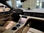 Porsche Taycan - Miniatura 8