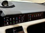 Porsche Taycan - Miniatura 18