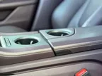 Porsche Taycan - Miniatura 12