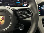Porsche Taycan - Miniatura 16