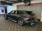 Porsche Taycan - Miniatura 17