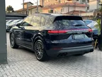 Porsche Cayenne - Miniatura 4
