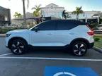 Volvo XC40 Recharge - Miniatura 2