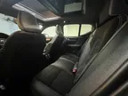 Volvo XC40 Recharge - Miniatura 15