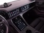 Porsche Taycan - Miniatura 11
