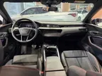 Audi Q8 Sportback E-tron - Miniatura 9