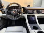 Porsche Taycan - Miniatura 12