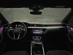 Audi Q8 E-tron - Miniatura 10