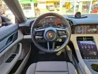Porsche Taycan - Miniatura 11
