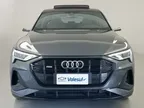 Audi E-tron - Miniatura 1