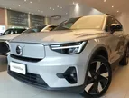 Foto de um volvo xc40 recharge.