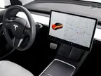 Tesla Model Y - Miniatura 11