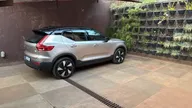 Volvo XC40 Recharge - Miniatura 1
