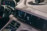 Porsche Taycan - Miniatura 18