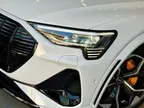 Audi E-tron S Sportback - Miniatura 4