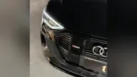 Audi E-tron - Miniatura 18