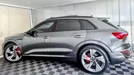 Audi Q8 E-tron - Miniatura 7