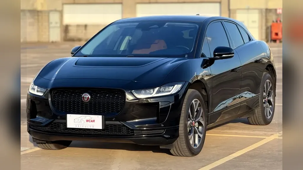 Foto de um jaguar i-pace