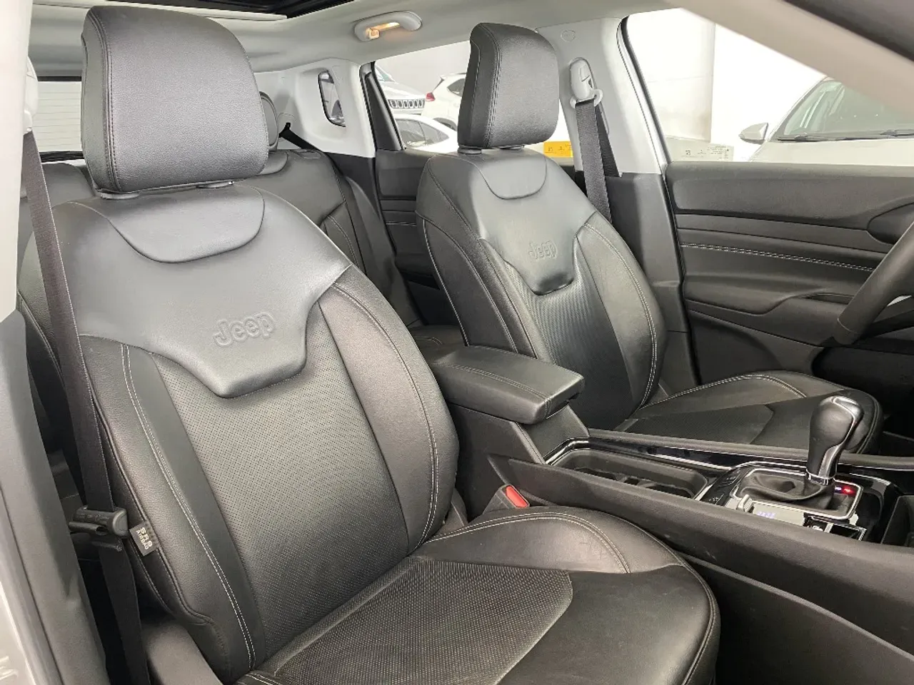 Jeep Compass 4xe Plugin Hybrid - Imagem 11