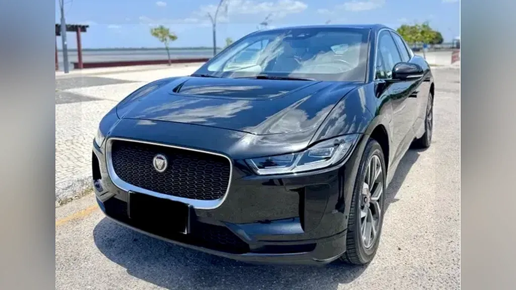 Foto de um jaguar i-pace