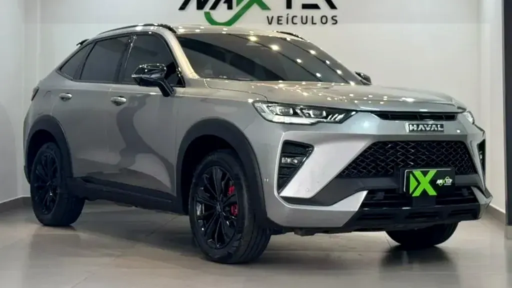 Foto de um gwm haval h6 plug-in hybrid