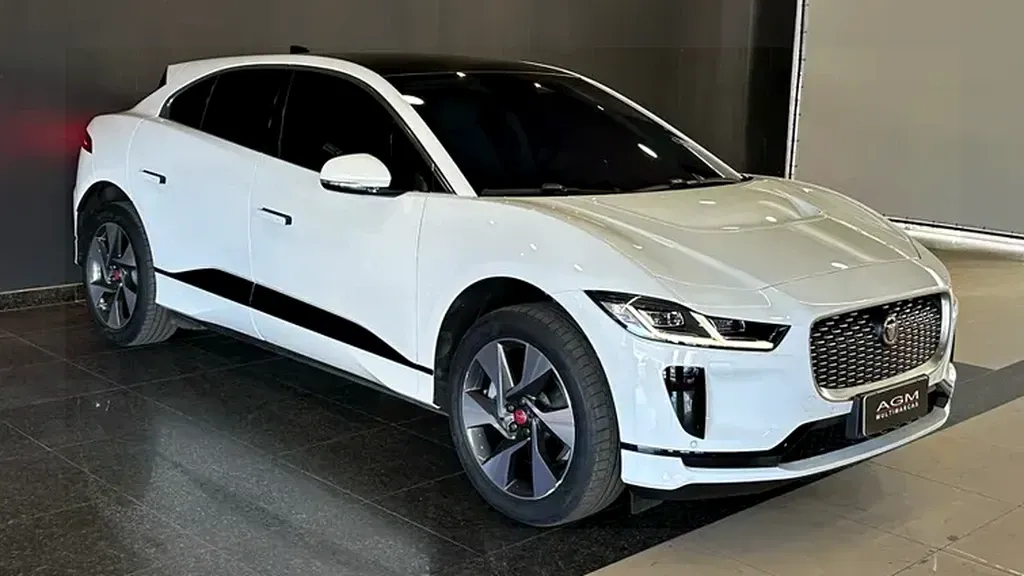 Foto de um jaguar i-pace