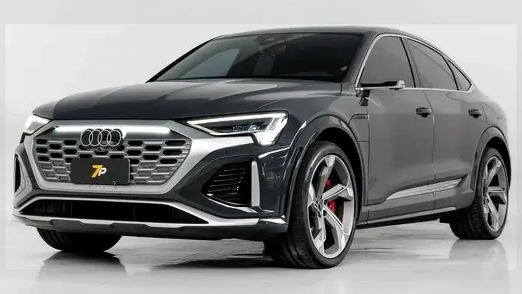 Foto de um audi q8 e-tron