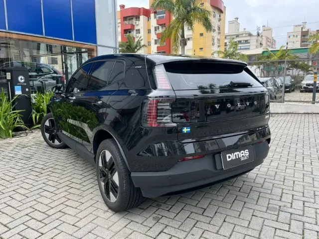 Volvo EX30 - Imagem 4