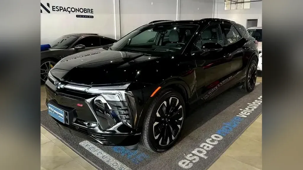 Foto de um chevrolet blazer ev