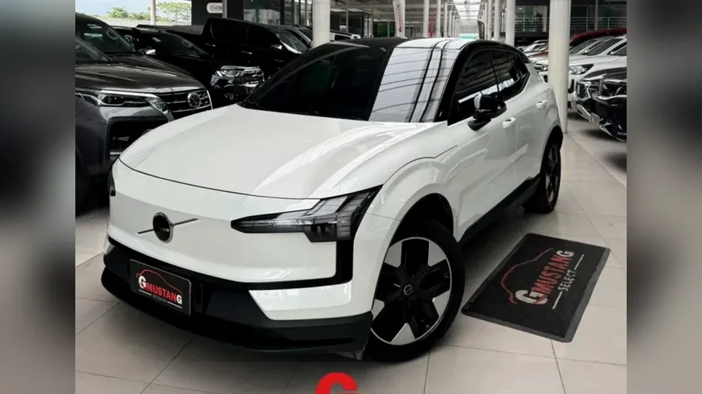 Foto de um volvo ex30