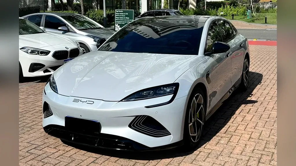 BYD Seal - Imagem 2