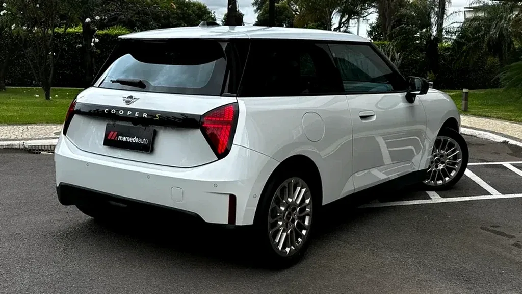 Mini Cooper SE - Imagem 7