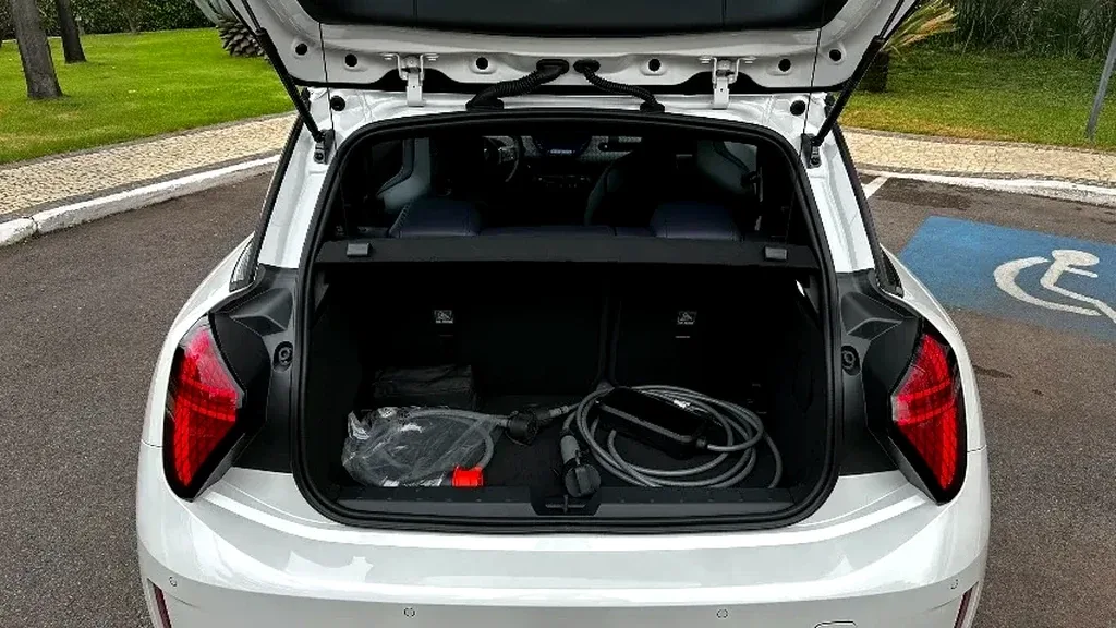 Mini Cooper SE - Imagem 12