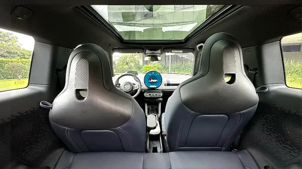 Mini Cooper SE - Imagem 15