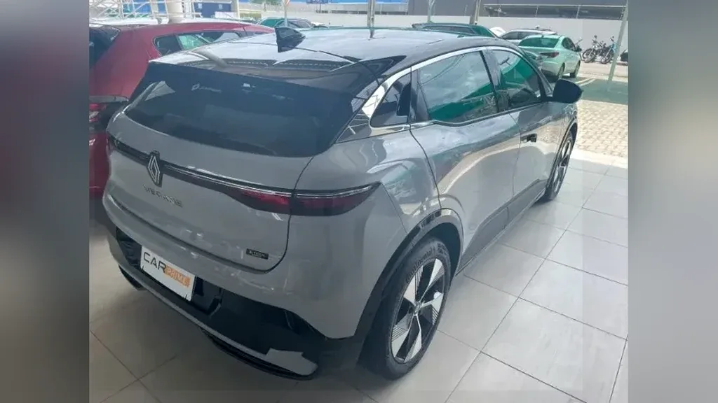 Renault Megane E-tech Electric - Imagem 6