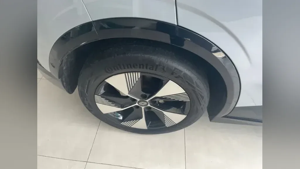 Renault Megane E-tech Electric - Imagem 13