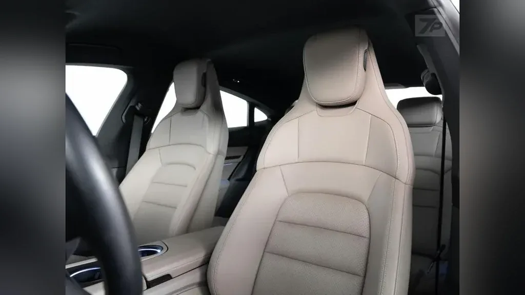 Porsche Taycan - Imagem 10