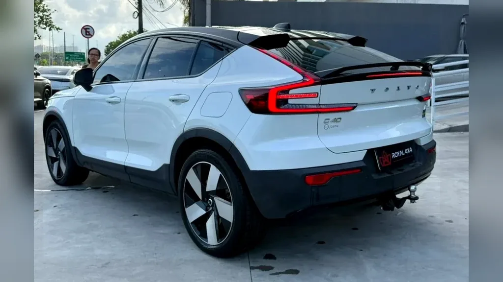 Volvo C40 Recharge - Imagem 7