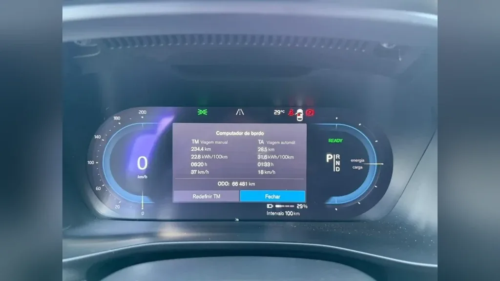 Volvo C40 Recharge - Imagem 9