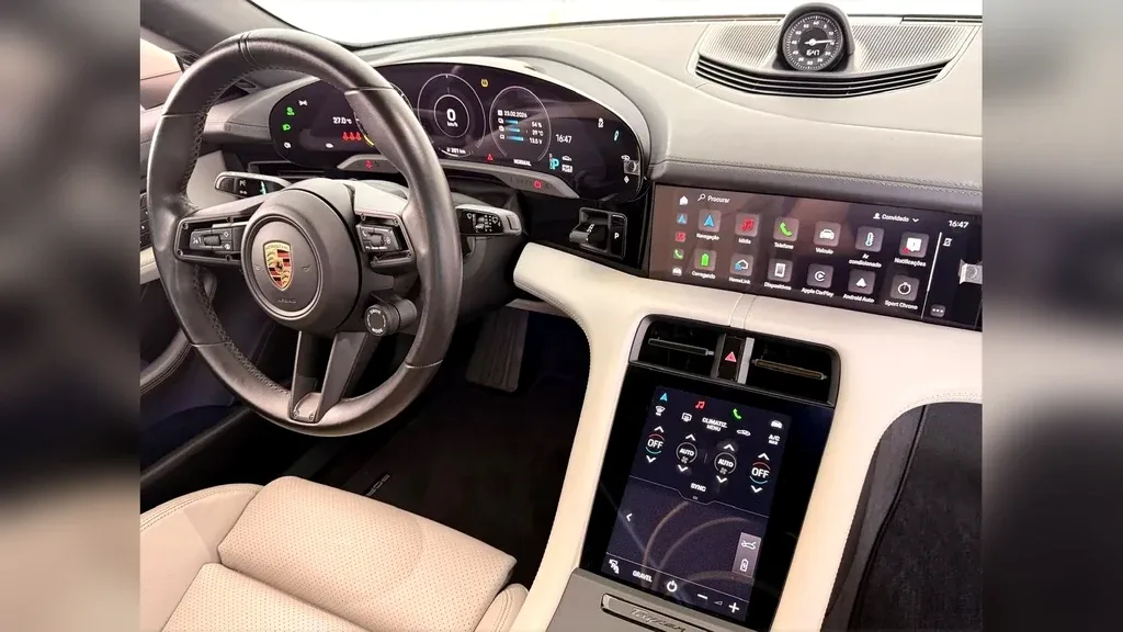 Porsche Taycan - Imagem 11