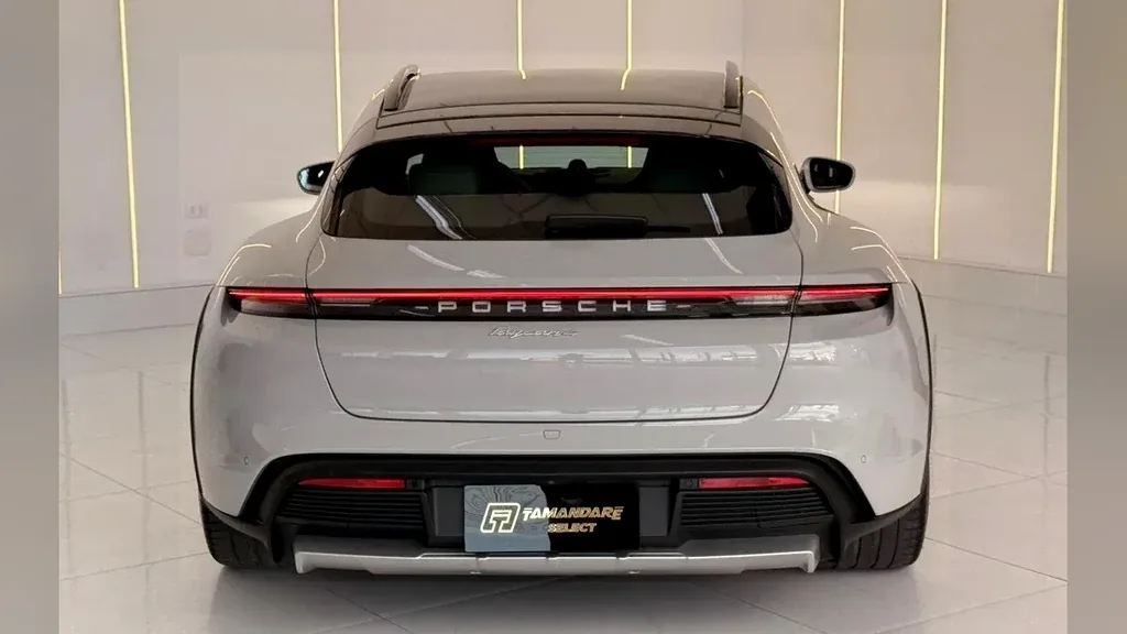 Porsche Taycan - Imagem 16