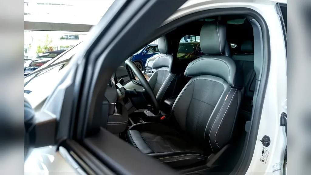 Ford Mustang Mach-e - Imagem 8