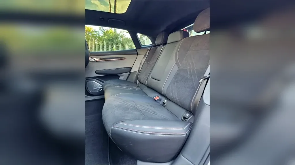 Zeekr 001 - Imagem 19