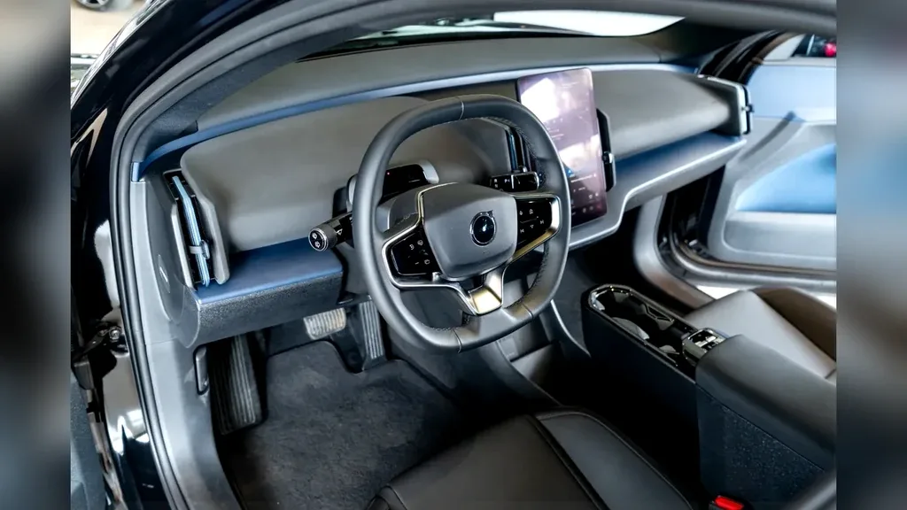 Volvo EX30 - Imagem 7