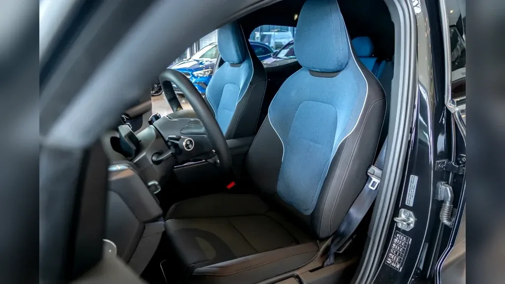 Volvo EX30 - Imagem 8