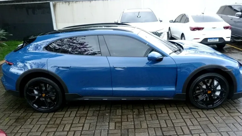 Porsche Taycan - Imagem 4